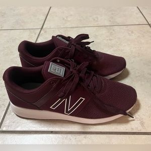 24 Burgundy/White | Womens New Balance Running